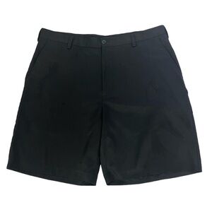 IZOD Men’s Bermuda Shorts Size 38 Color Black Pockets
